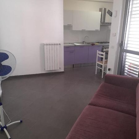 Tranquiloh Apartment Home แตร์นี ภายนอก รูปภาพ